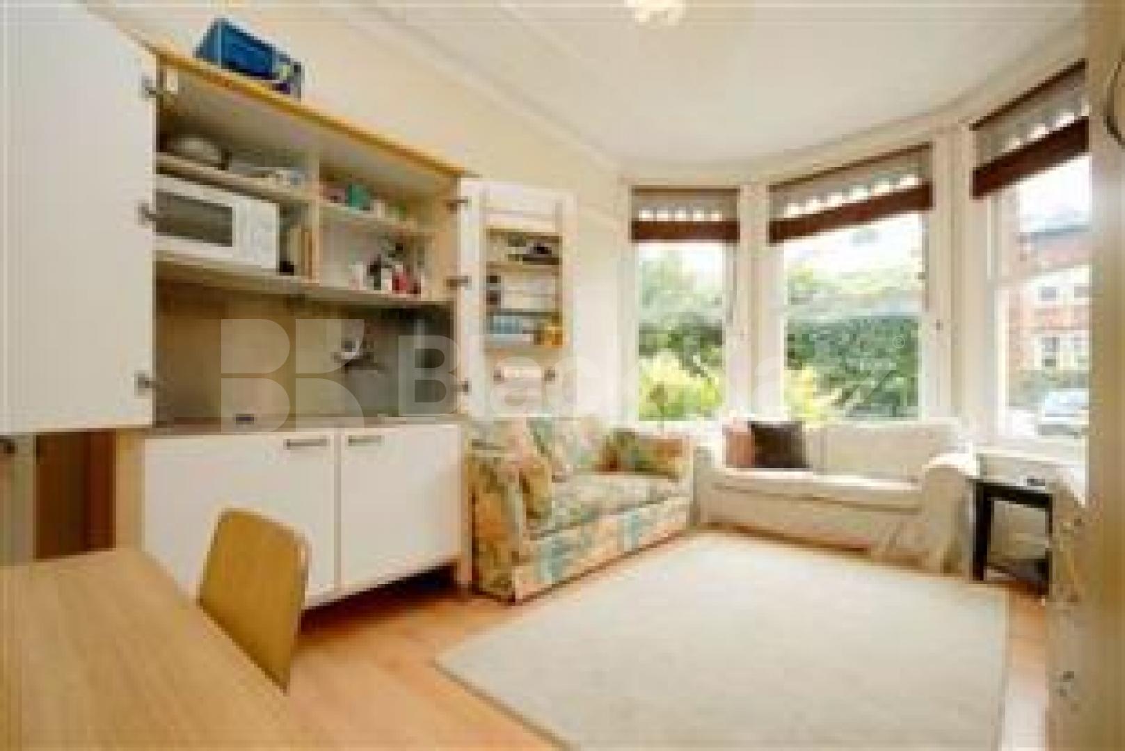 			NEW INSTRUCTION!, Studio Apartment, 1 bath, 1 reception Studio			 Ferme Park Road, CROUCH END